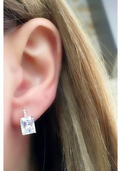 Pırlanta parlaklığında Swarovski Taşlı 925ayar Gümüş Üzerine Rose Altın Kaplama Baget Küpe indirimleri