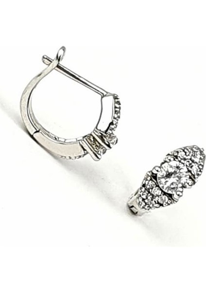 Pırlanta ışıltısında zirkon taşlı gümüş küpe fiyatları