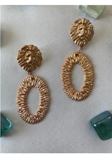 Aslanlı Tırtıklı Küpe Roz Renk