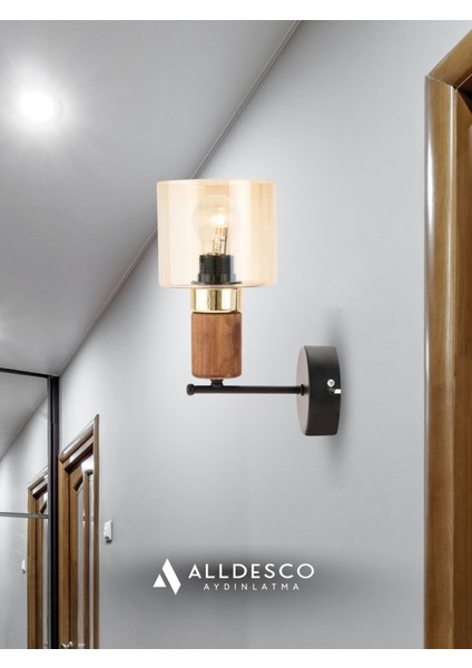 Elyra Modern Dekoratif Aplik – Gold & Ahşap Detaylı, Bal Renk Camlı Duvar Aydınlatma