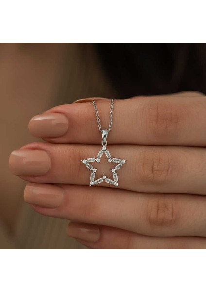 925 Ayar Gümüş Baget Taşlı Yıldız Kolye (BC-7D91AC) modelleri