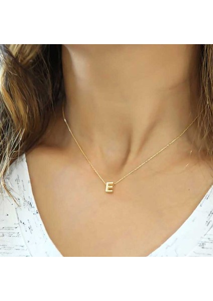 Gümüş Gold 3 Boyutlu E Harf Bayan Kolye (BC-36E69E)