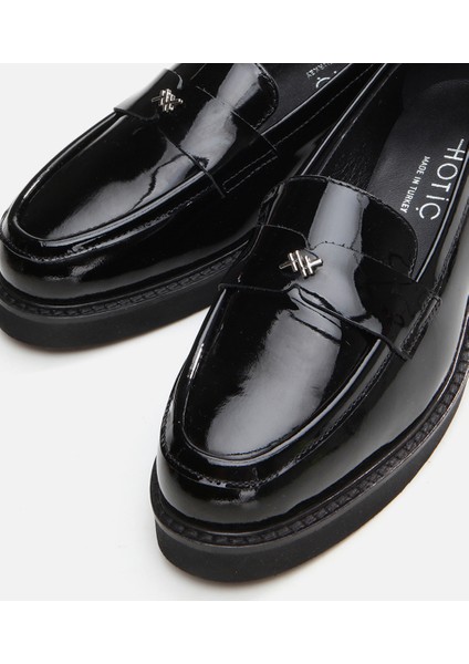 01Ayh291770A100 Deri Siyah Kadın Loafer