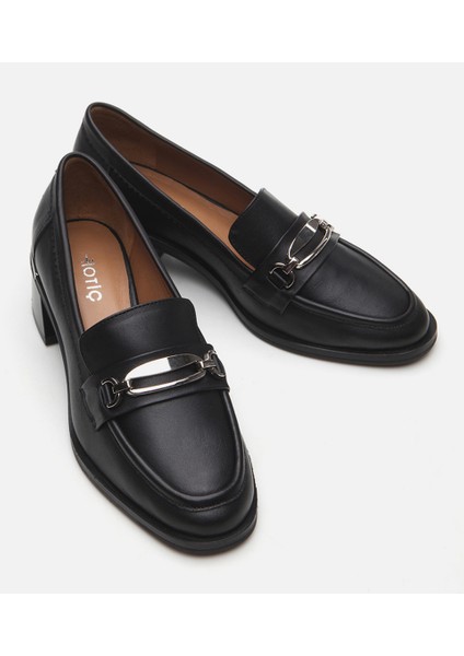 01AYH291040A100 HAKIKI Deri Siyah Kadın Loafer