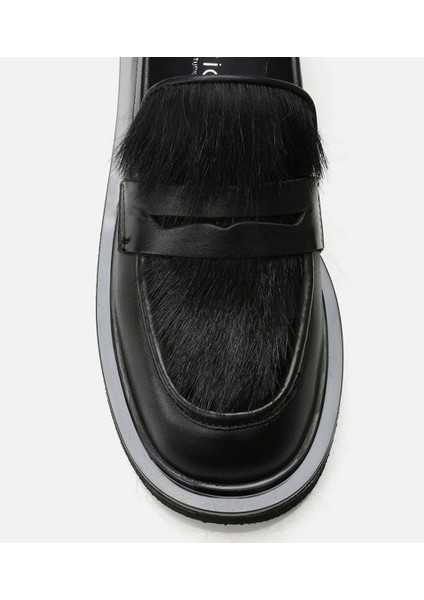 01ayh293750a100 Deri Siyah Kadın Loafer