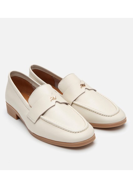 01AYH303980A400 Deri Ekru Kadın Loafer
