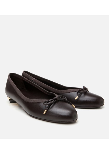 01AYH304800A480 KADIN Deri Kahve Topuk Detaylı Babet