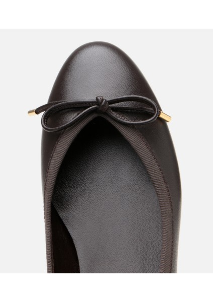 01AYH304800A480 KADIN Deri Kahve Topuk Detaylı Babet