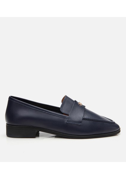 01AYH303980A680 Deri Lacivert Kadın Loafer