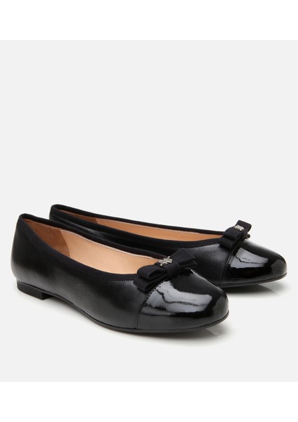 01AYH304810A100 KADIN Deri Siyah Esnek Tabanlı Rahat Tokalı Babet