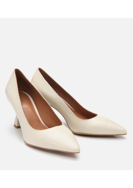 01AYH304140A400 Deri Ekru Kadın Stiletto