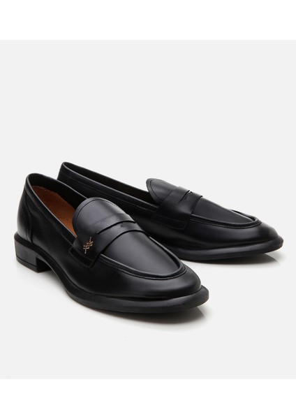 01AYH306190A100 KADIN Deri Siyah Esnek Tabanlı Klasik Loafer