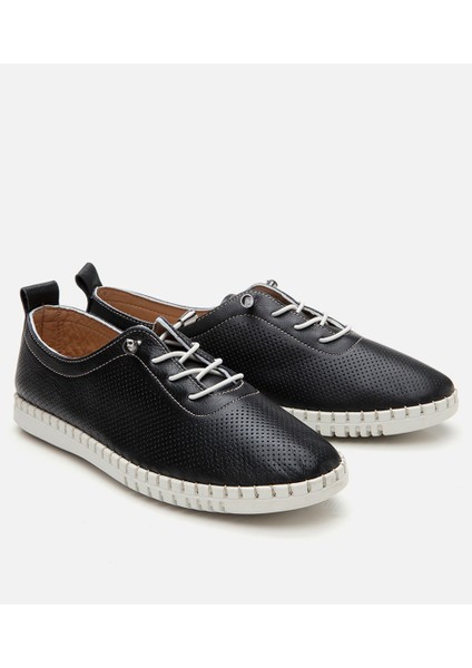 01AYH306580A100 KADIN Deri Siyah Düz Ayakkabı