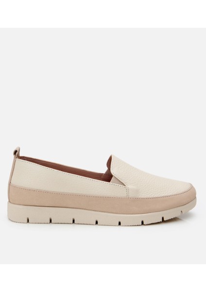 01AYH306710A310 Deri Bej Kadın Loafer