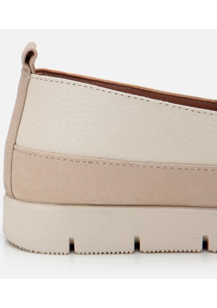 01AYH306710A310 Deri Bej Kadın Loafer
