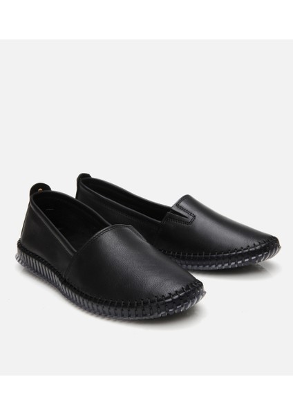 01AYH306620A100 KADIN Deri Siyah Ultra Esnek Tabanlı Comfort Ayakkabı