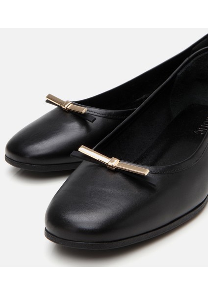 01AYH308860A100 KADIN Deri Siyah Babet