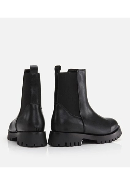 Siyah Kadın Düz Bot