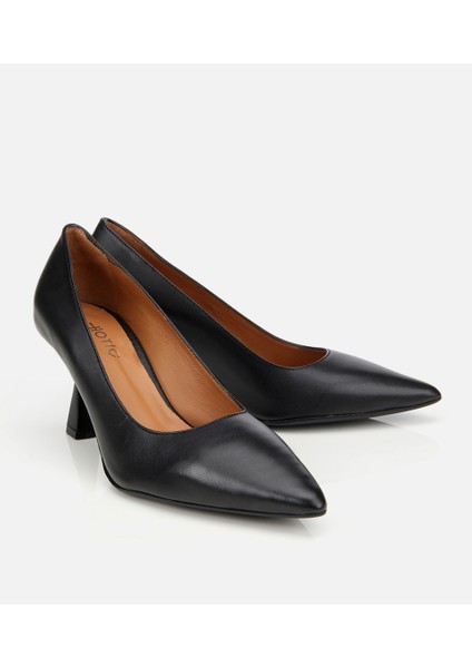 01AYH312510A100 KADIN Deri Siyah Esnek Tabanlı Stiletto
