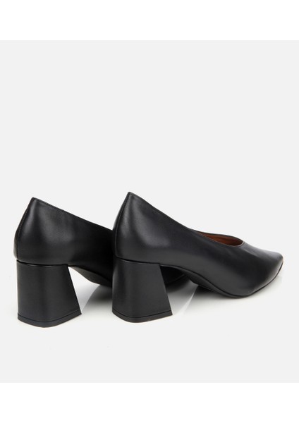 01AYH312560A100 KADIN Deri Siyah Kalın Topuklu Ayakkabı
