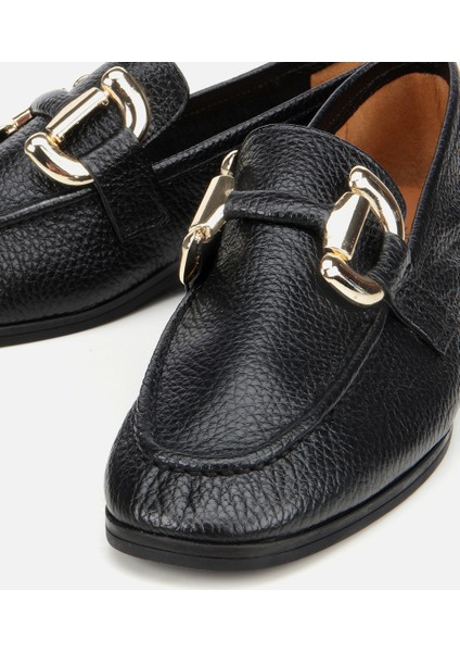 01AYH312390A100 KADIN Deri Siyah Tokalı Klasik Loafer