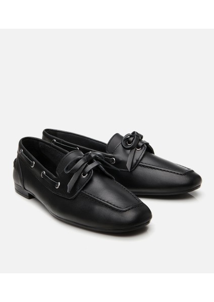 01AYH310880A100 KADIN Deri Siyah Bağcıklı Günlük Loafer