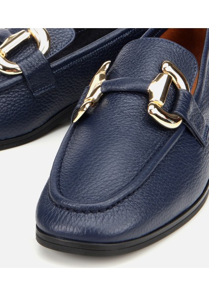 01AYH312390A680 KADIN Deri Lacivert Tokalı Klasik Loafer
