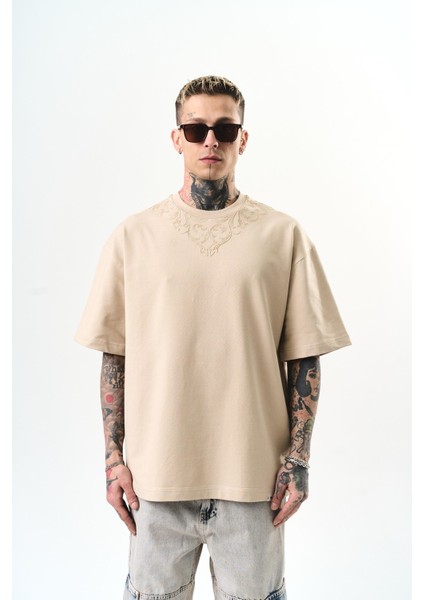 Erkek Goodly Nakışlı Oversize T-Shirt Bej fiyatları