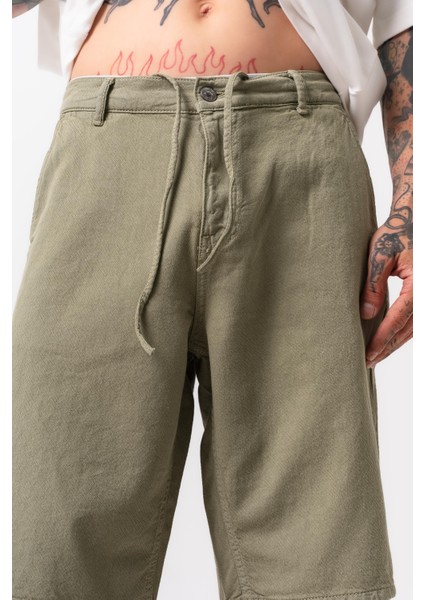 Erkek Parça Boya Şort Haki indirimleri