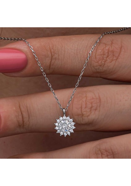 Gümüş Minimal Yuvarlak Anturaj Kadın Kolye (BC-2ACCE3)