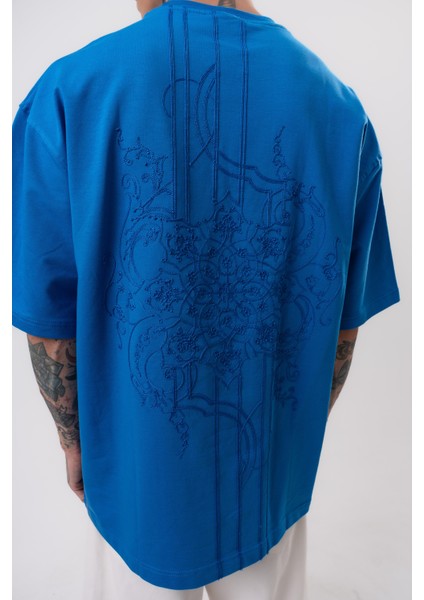 Erkek Focus Nakış Detaylı Oversize T-Shirt Saks fırsatları