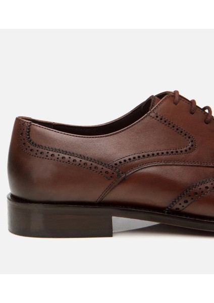 02AYH303070A480 ERKEK Deri Kahverengi Hafif Tabanlı Klasik Ayakkabı