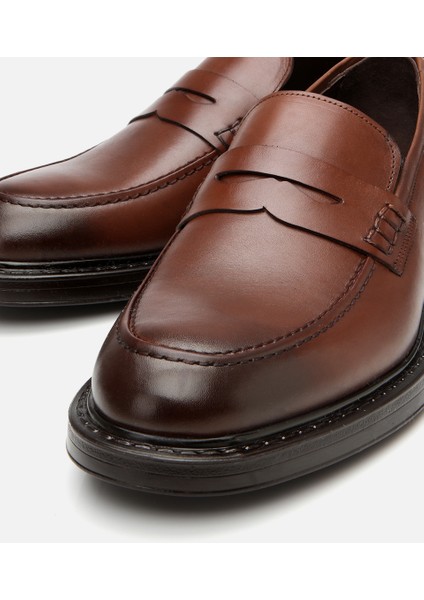 02AYH304700A480 ERKEK Deri Kahverengi Ultra Hafif Tabanlı Klasik Loafer