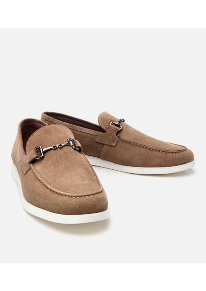 02AYH305490A300 ERKEK Süet Deri Bej Toka Detaylı Günlük Loafer