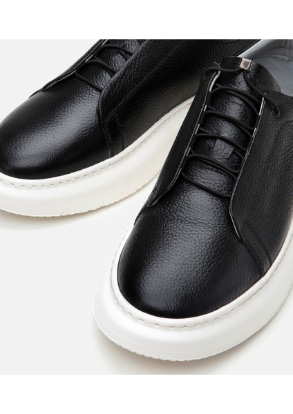 02AYH305790A100 ERKEK Deri Siyah Ultra Hafif Tabanlı Spor Ayakkabı