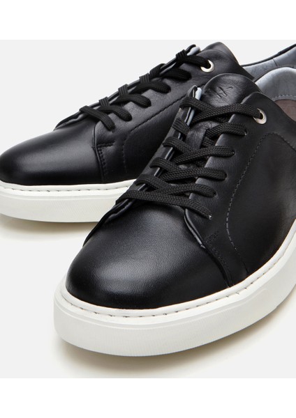 02AYH305800A100 ERKEK Deri Siyah Ultra Hafif Tabanlı Spor Ayakkabı