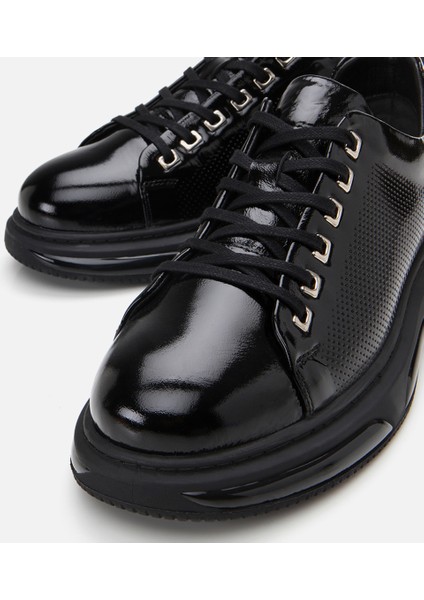 02AYH305940A100 ERKEK Rugan Deri Siyah Hafif Tabanlı Spor Ayakkabı