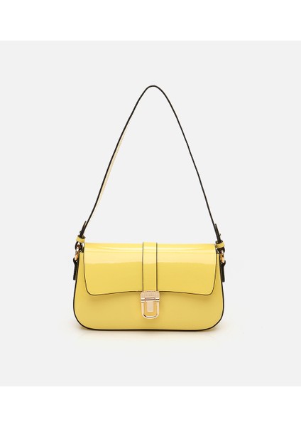 03CAH304920A500 KADIN Sarı Kilit Detaylı Çapraz Askılı Çanta