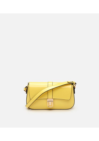 03CAH304920A500 KADIN Sarı Kilit Detaylı Çapraz Askılı Çanta