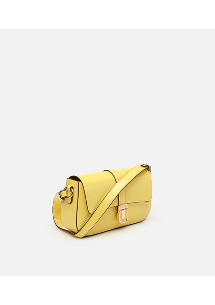 03CAH304920A500 KADIN Sarı Kilit Detaylı Çapraz Askılı Çanta