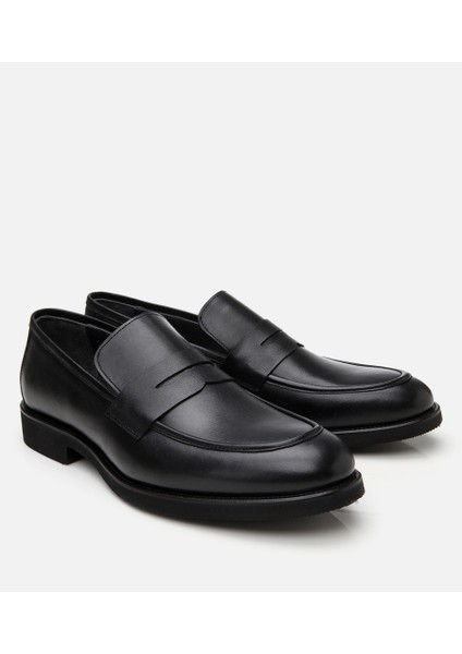 02AYH308730A100 ERKEK Deri Siyah Hafif Tabanlı Loafer