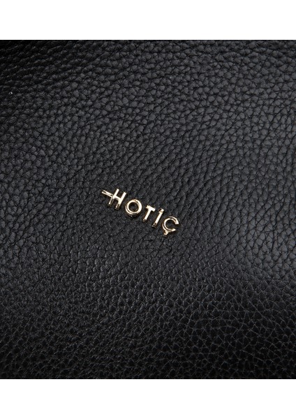 03CAH309190A100 KADIN Deri Siyah Zımba Detaylı Tote Çanta