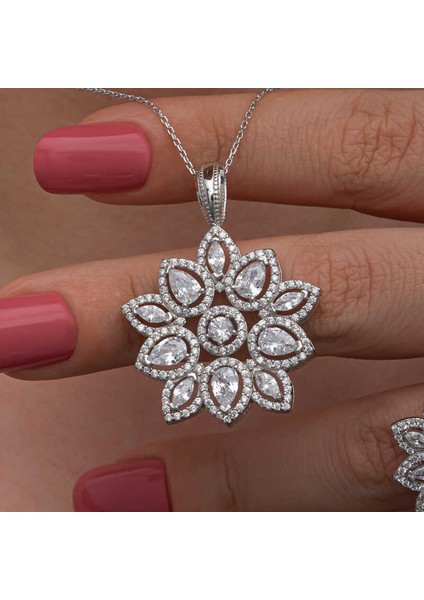 Gümüş Zirkon Taşlı Çiçek Kadın Kolye (BC-BEDC61) fırsatları
