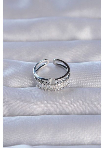 Pirinç Gümüş Renk Zirkon Taşlı Baget Su Yolu Model Ayarlanabilir Yüzük fırsatları