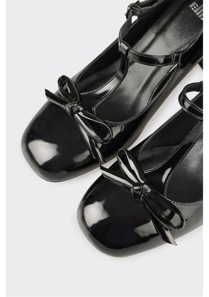 Siyah Kadın Orta Topuk Ayakkabı fırsatları