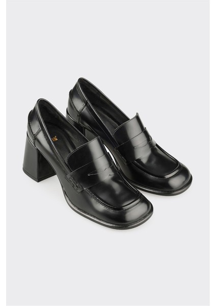 Siyah Deri Kadın Topuklu Ayakkabı fiyatları