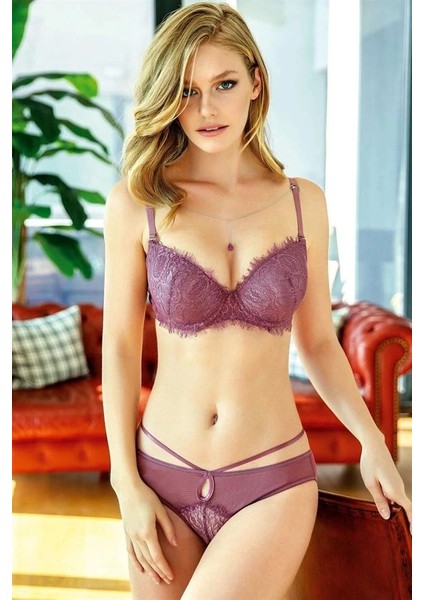 Balenli Destekli Dolgulu Askıları Çıkabilen Yaka Detaylı Çıkabilen Yaka Aksesuarlı Dantelli Sütyen ve Slip Takım