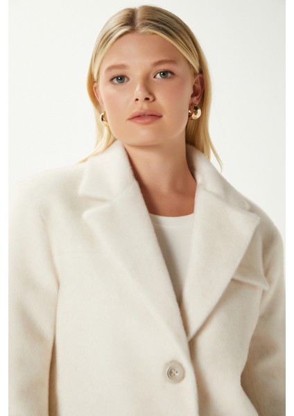 Kadın Tylor Krem Suni Kürk Ceket fırsatları