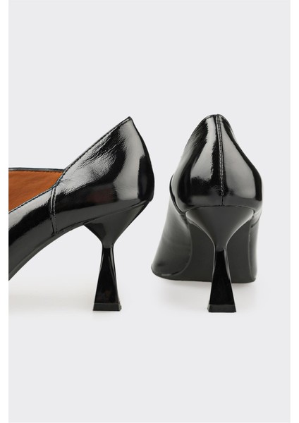Siyah Deri Kadın Topuklu Ayakkabı fırsatları