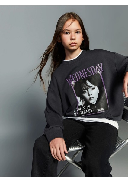 Lcw Kids Gri Bisiklet Yaka Wednesday Baskılı Kız Çocuk Sweatshirt